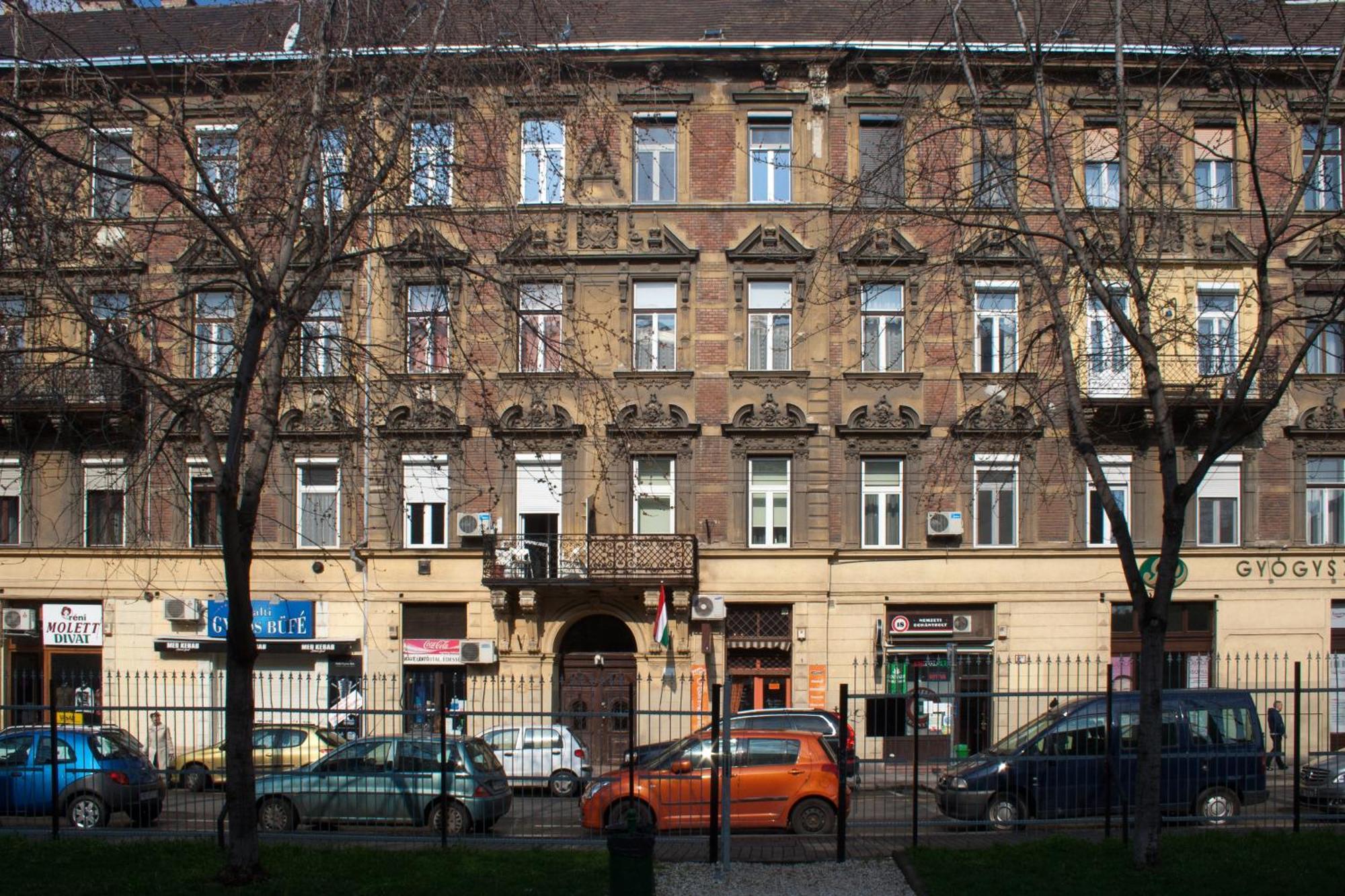 Michael Apartment With 2 Rooms Near Gozsdu Udvar Budapeste Exterior foto