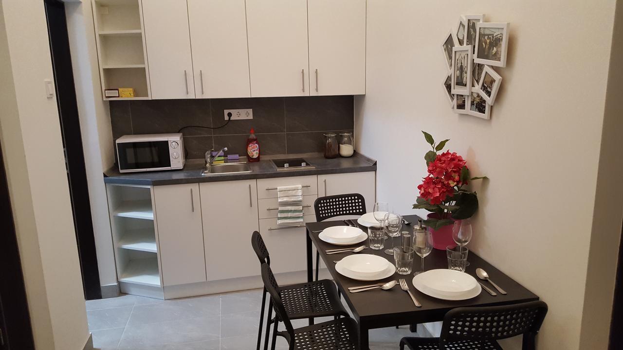 Michael Apartment With 2 Rooms Near Gozsdu Udvar Budapeste Exterior foto