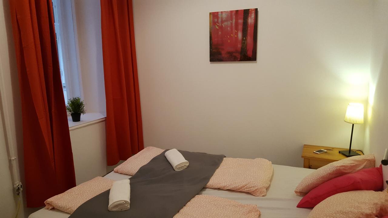 Michael Apartment With 2 Rooms Near Gozsdu Udvar Budapeste Exterior foto