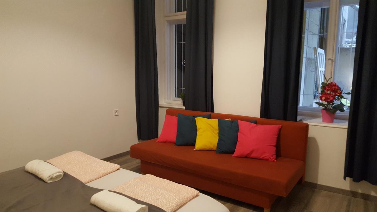 Michael Apartment With 2 Rooms Near Gozsdu Udvar Budapeste Exterior foto