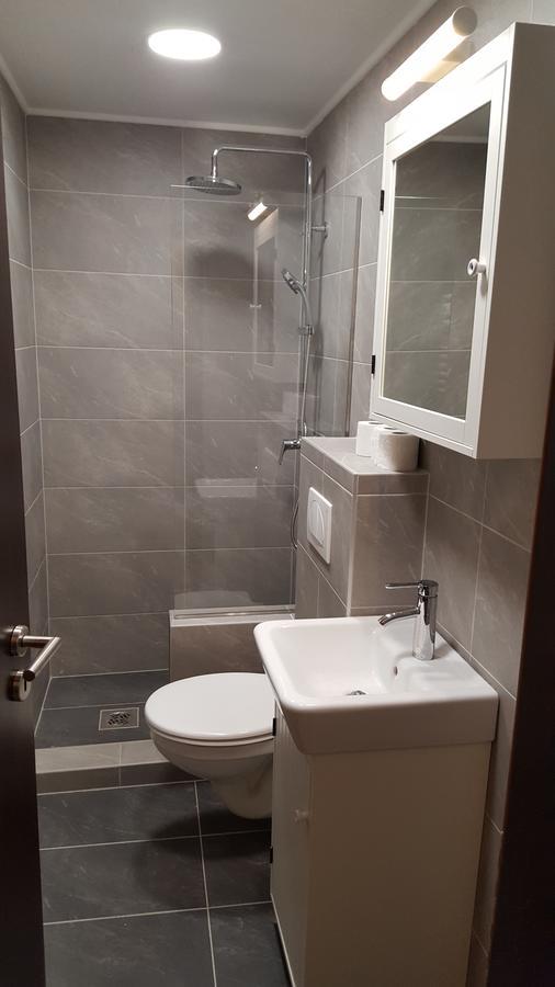 Michael Apartment With 2 Rooms Near Gozsdu Udvar Budapeste Exterior foto